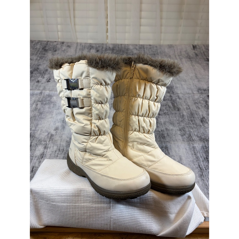 Totes Womens Cream Quilted Winter Boots Faux Fur Trim Side Zip Size 8.5